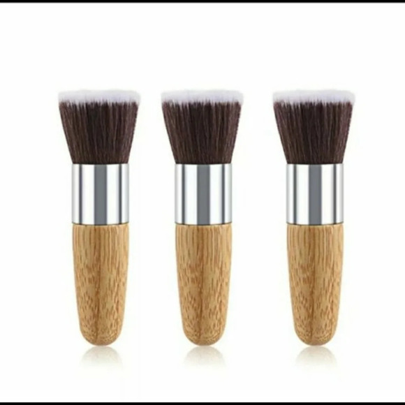 Bamboo Pro Makeup Brush Set with Bag & Free Gift - Picture 5 of 14